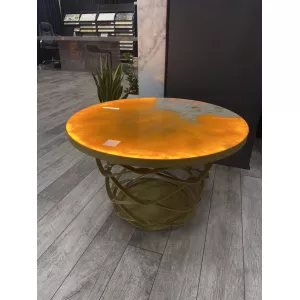 Журнальный столик из оникса